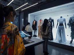 Lightweight palazzo ideal for summer look